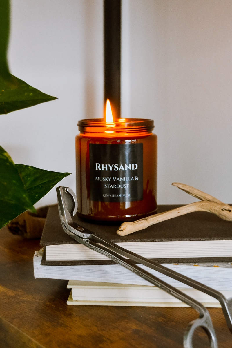 RHYSAND Book Lovers Candle – Kinfolk of Mine